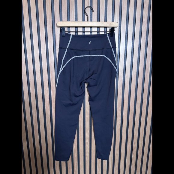 Peloton Leggings Medium Womens Black Nylon Stretch Workout Cycling Running - Picture 2 of 9